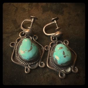Vintage real turquoise silver screw back earrings